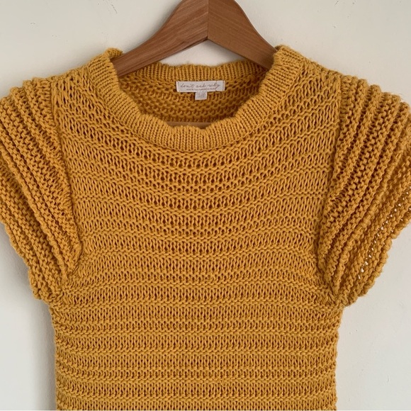 Don't Ask Why Short Sleeve Crochet Knit Top - Picture 2 of 3